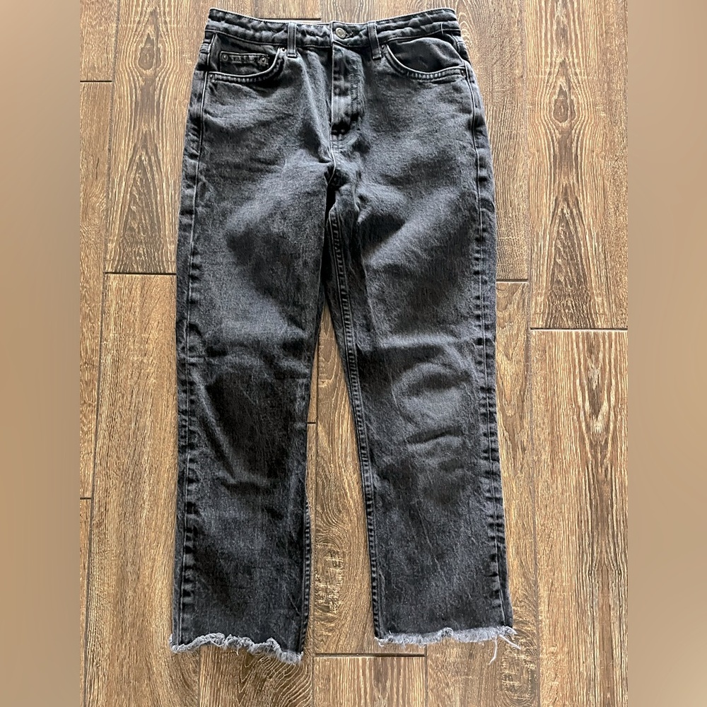 TOPSHOP straight high waisted black charcoal raw hem jean